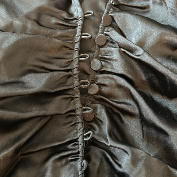 Classy and Flawless Silk FRAME Blouse Sz XS - Picture 2 of 11